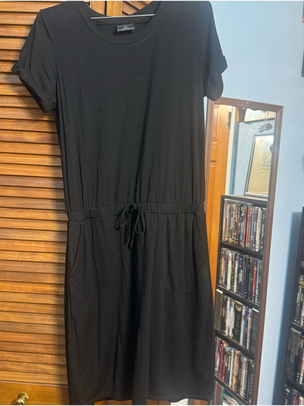 32 Degrees Black Short Sleeve Drawstring Midi Dress